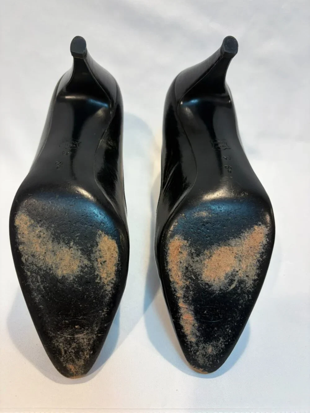 Bruno Magli Vintage Black Leather Pumps Heels Pointed Toe Women’s Narrow AA 8.5 - Picture 7 of 7